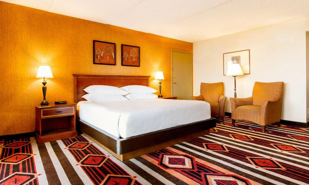 Mountain View King interior